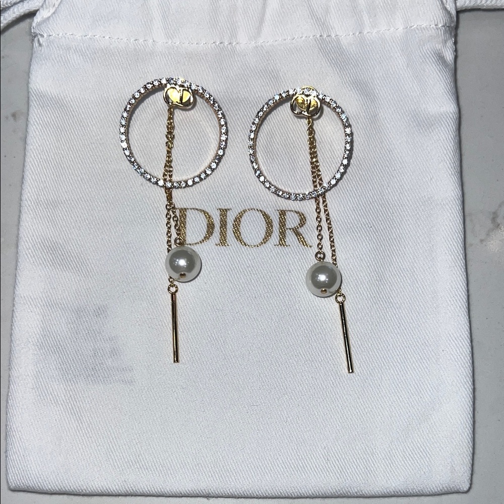 Dior Gold Chain Pearl Earrings